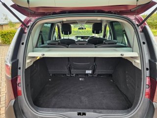 /photos/9230/00231fd7-eeab-5ac0-ae33-9b2a85391e2a_i320x240.jpg