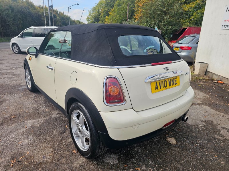 2010 MINI Convertible