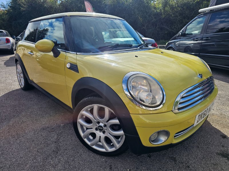 Yellow Mini Hatch 1.6 Cooper Hatchback 3dr Petrol Manual Euro 5 122 ps